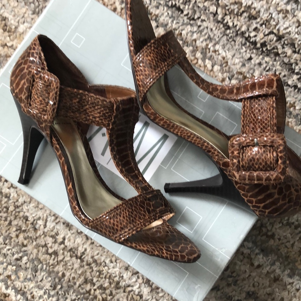 👠 Shoes - Picture 2 of 4